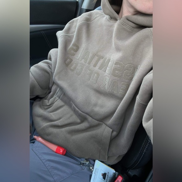 Essentials hoodie - Picture 3 of 4